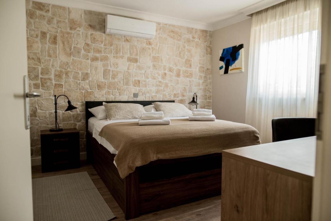 La Familia, Zadar, Vinjerac Villa Exteriör bild